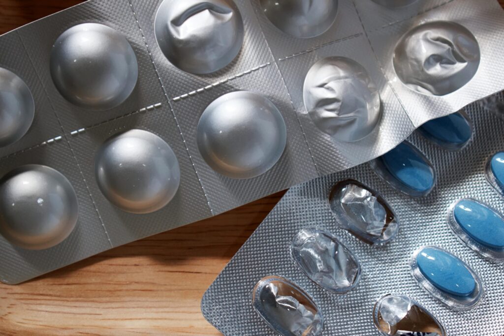 uk contract packer, blister packing