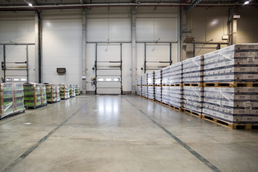 uk contract packers